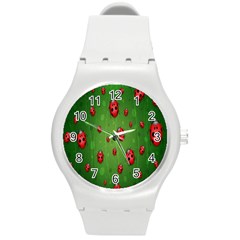 Ladybugs Red Leaf Green Polka Animals Insect Round Plastic Sport Watch (M)