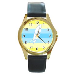 Feather Flags Round Gold Metal Watch