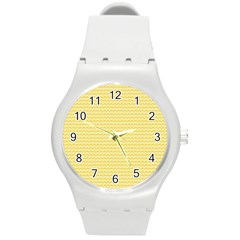 Pattern Yellow Heart Heart Pattern Round Plastic Sport Watch (M)