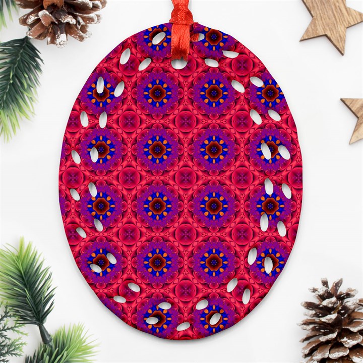 Retro Abstract Boho Unique Oval Filigree Ornament (Two Sides)