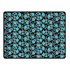 Roses pattern Fleece Blanket (Small)