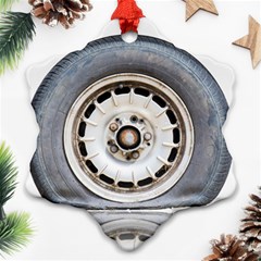 Flat Tire Vehicle Wear Street Ornament (Snowflake)