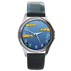 Water Bubbles Fish Seaworld Blue Round Metal Watch