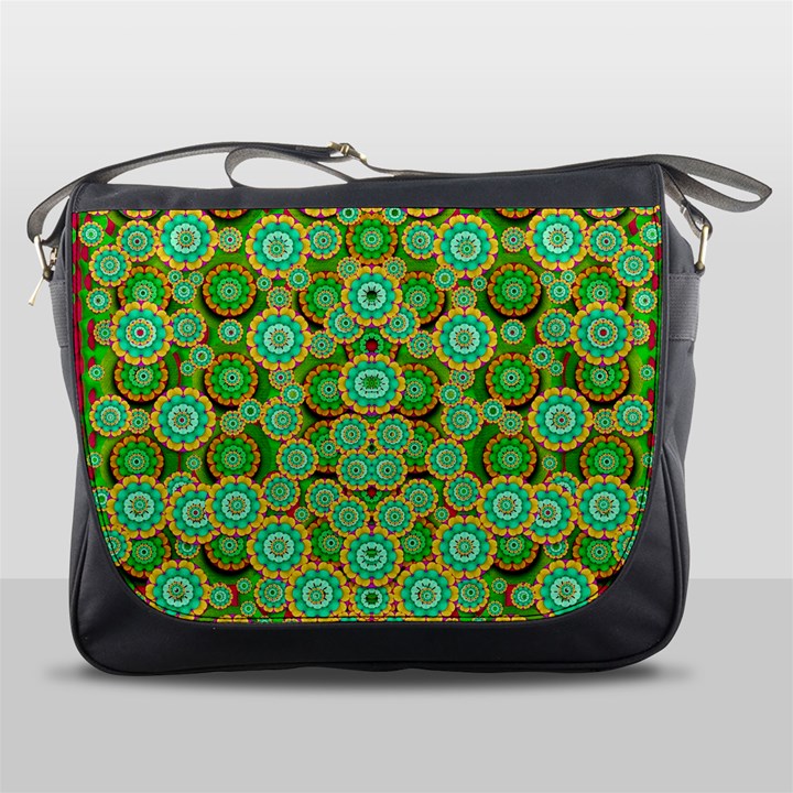 Flowers In Mind In Happy Soft Summer Time Messenger Bags