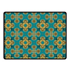 Vintage Pattern Unique Elegant Fleece Blanket (small)