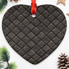 Seamless Leather Texture Pattern Ornament (heart)