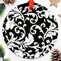 Vector Classicaltr Aditional Black And White Floral Patterns Ornament (round Filigree) by BangZart