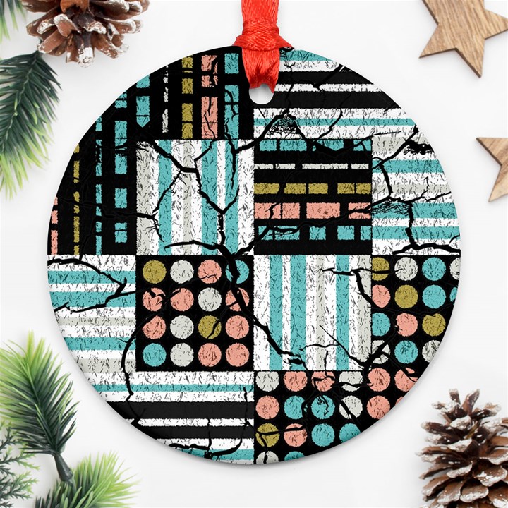 Distressed Pattern Round Ornament (Two Sides)