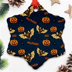 Bat, pumpkin and spider pattern Ornament (Snowflake) Front