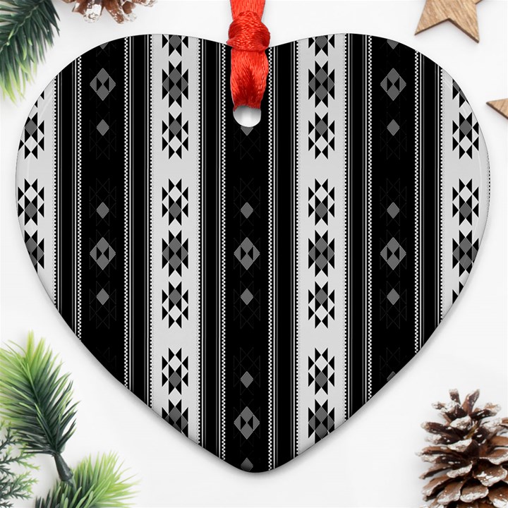 Folklore pattern Ornament (Heart)