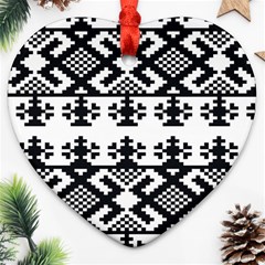 Model Traditional Draperie Line Black White Triangle Ornament (heart)