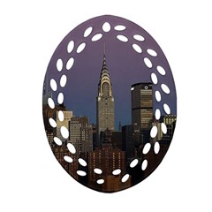 Skyline City Manhattan New York Oval Filigree Ornament (two Sides) by BangZart