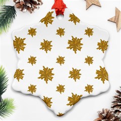 Graphic Nature Motif Pattern Ornament (snowflake)