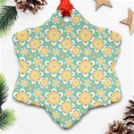 Seamless Pattern Blue Floral Snowflake Ornament (Two Sides) Front