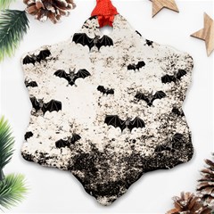 Vintage Halloween Bat Pattern Snowflake Ornament (two Sides) by Valentinaart