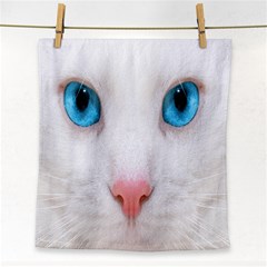 Beautiful White Face Cat Animals Blue Eye Face Towel by Mariart