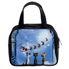 Christmas, Cute Cats Looking In The Sky To Santa Claus Classic Handbags (2 Sides) by FantasyWorld7