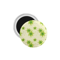 Leaf Green Star Beauty 1.75  Magnets