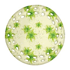 Leaf Green Star Beauty Round Filigree Ornament (Two Sides)