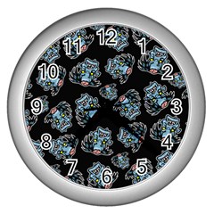 Pattern Halloween Zombies Brains Wall Clocks (Silver) 