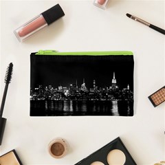 New York Skyline Cosmetic Bag (xs) by Celenk