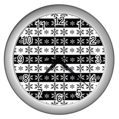 Snowflakes - Christmas pattern Wall Clocks (Silver) 