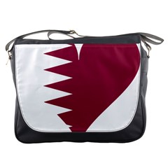 Heart Love Flag Qatar Messenger Bags