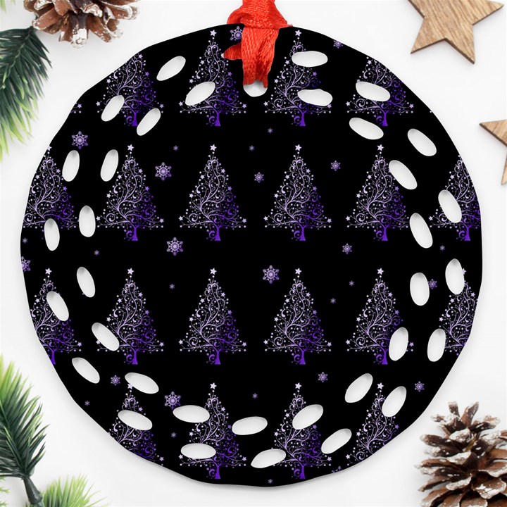 Christmas tree - pattern Round Filigree Ornament (Two Sides)