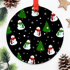 Snowman Pattern Ornament (round) by Valentinaart