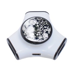 Earth Right Now 3-port Usb Hub by Celenk