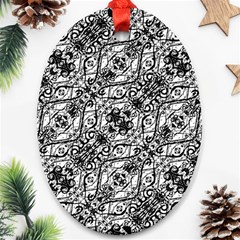 Black And White Ornate Pattern Ornament (oval) by dflcprints