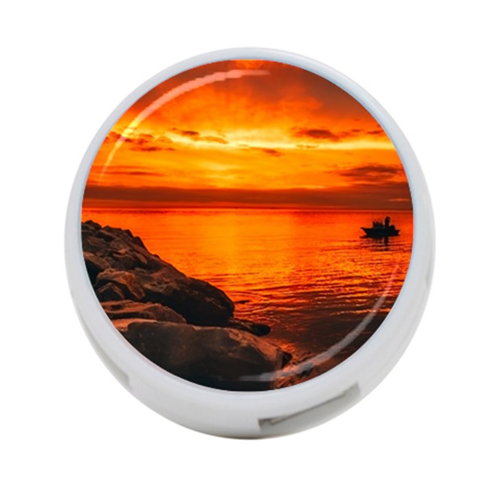 Alabama Sunset Dusk Boat Fishing 4-Port USB Hub (One Side)