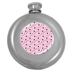 Love Hearth Pink Pattern Round Hip Flask (5 Oz) by Celenk