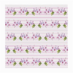 Floral Pattern Medium Glasses Cloth by SuperPatterns