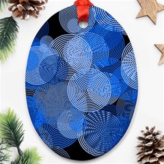 Circle Rings Abstract Optics Oval Ornament (two Sides) by Celenk