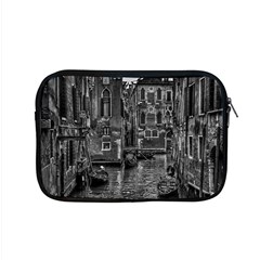 Venice Italy Gondola Boat Canal Apple MacBook Pro 15  Zipper Case