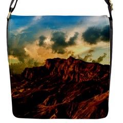 Mountain Sky Landscape Nature Flap Messenger Bag (S)