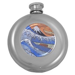 Harvard Mayfair Hokusai Chalk Wave Fuji Round Hip Flask (5 Oz) by Celenk