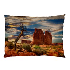 Bryce Canyon Usa Canyon Bryce Pillow Case by Celenk