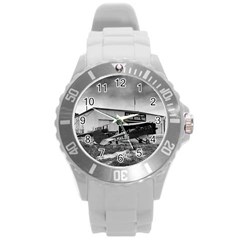 Omaha Airfield Airplain Hangar Round Plastic Sport Watch (L)