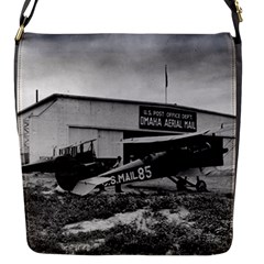 Omaha Airfield Airplain Hangar Flap Messenger Bag (S)