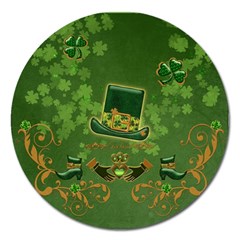 Happy St  Patrick s Day With Clover Magnet 5  (round) by FantasyWorld7