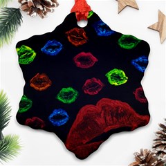 Hot Lips Ornament (snowflake)