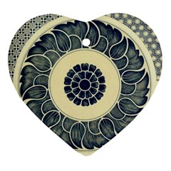 Background Vintage Japanese Heart Ornament (two Sides)