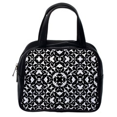 Black And White Geometric Pattern Classic Handbags (one Side) by dflcprints