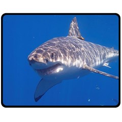 GREAT WHITE SHARK 5 Fleece Blanket (Medium) 