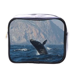 Humpback 1 Mini Toiletries Bags by trendistuff