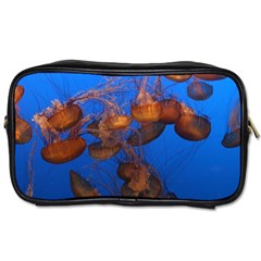 Jellyfish Aquarium Toiletries Bags by trendistuff