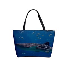 Whale Shark 1 Shoulder Handbags by trendistuff