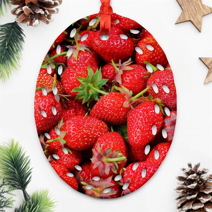 STRAWBERRIES 1 Ornament (Oval Filigree)